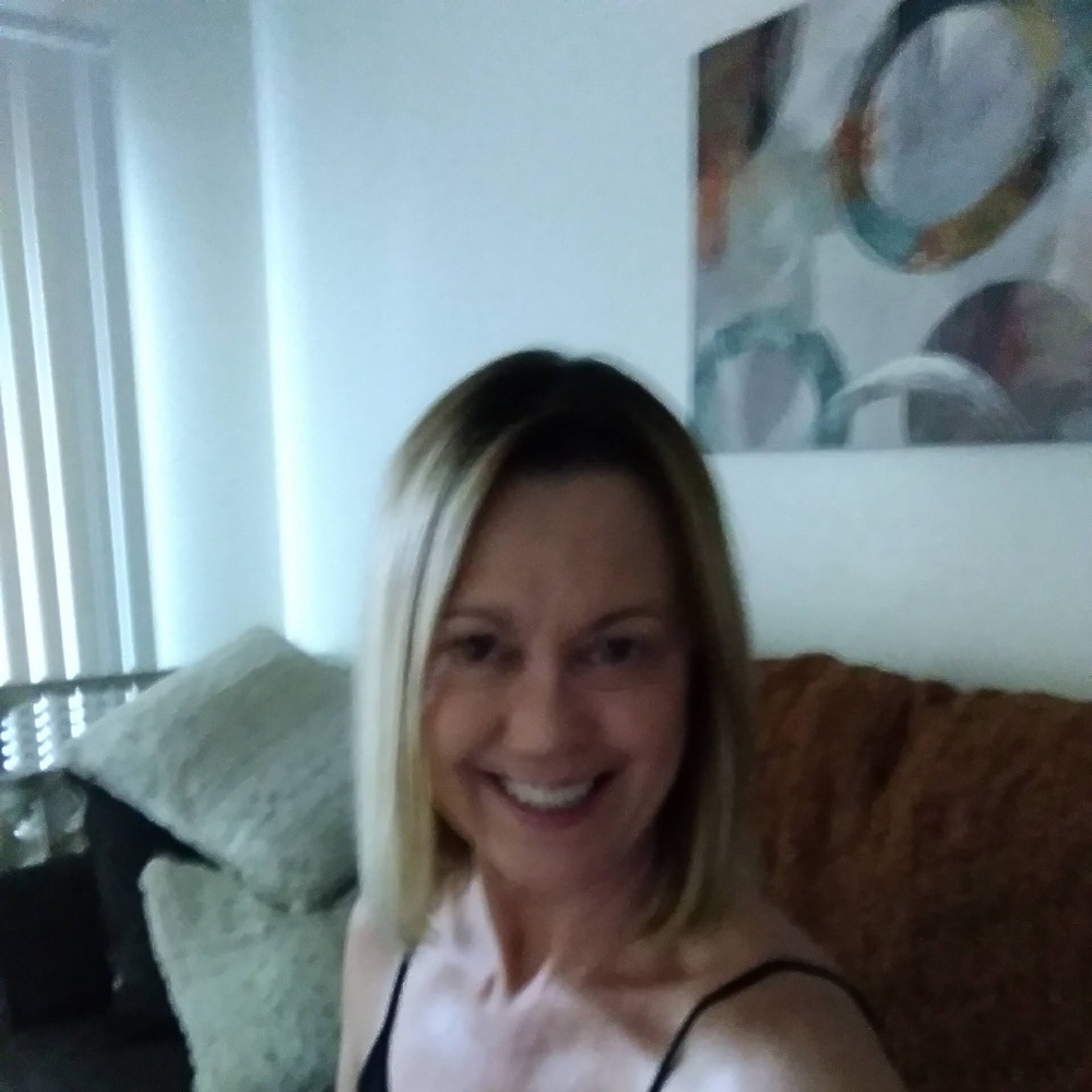 Meet your Posher, Cynthia